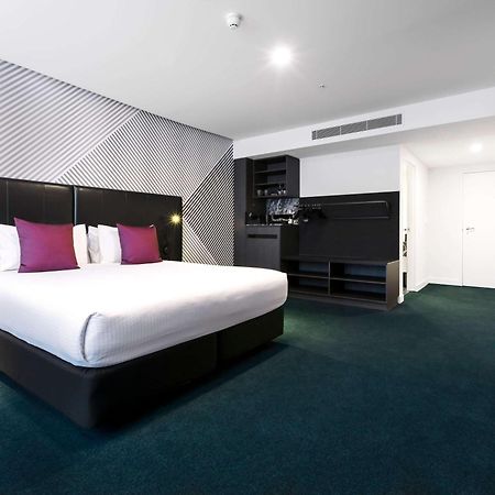Movenpick Hotel Melbourne On Spencer Екстериор снимка