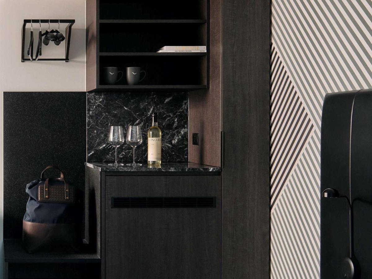 Movenpick Hotel Melbourne On Spencer Екстериор снимка