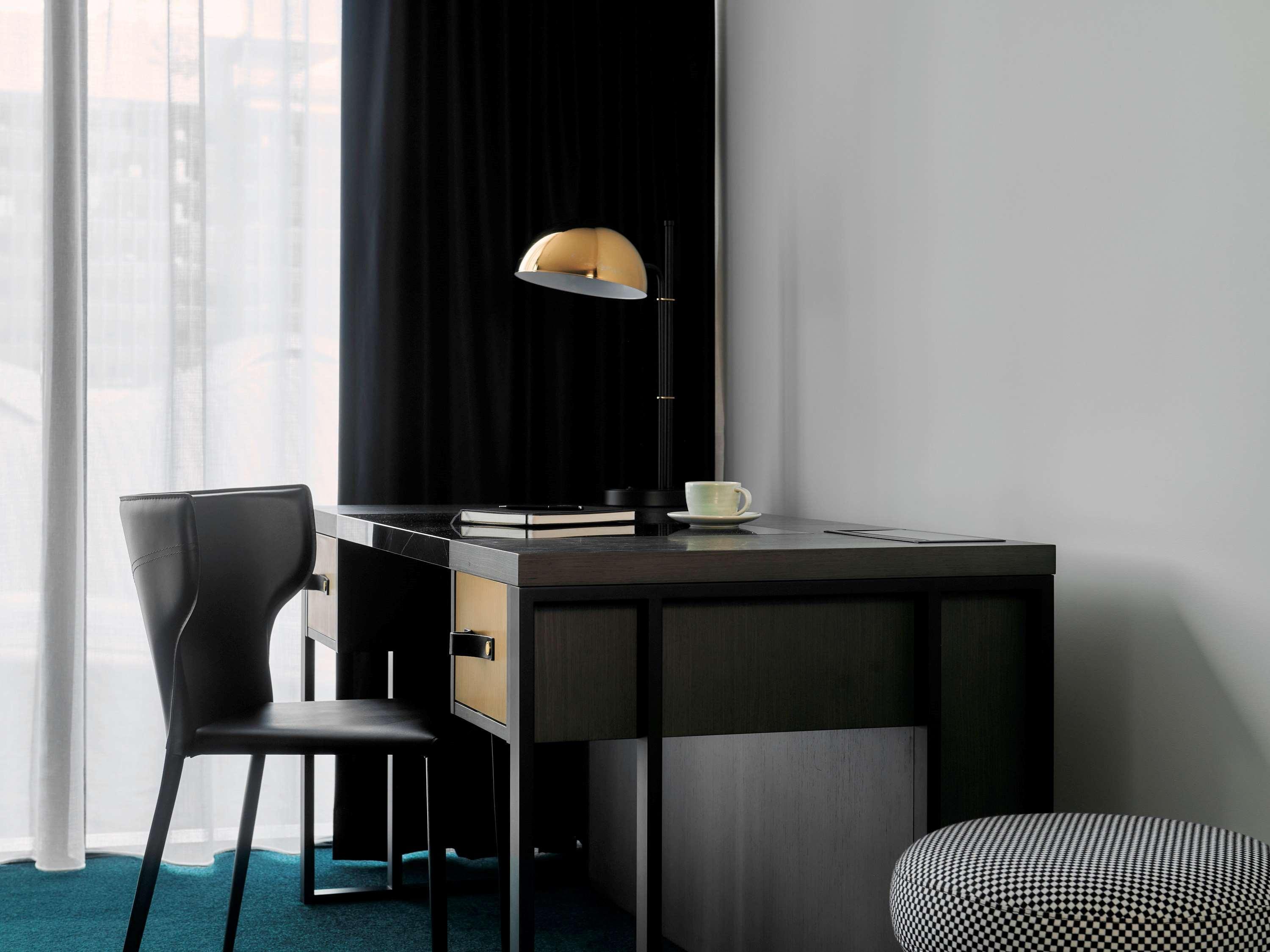 Movenpick Hotel Melbourne On Spencer Екстериор снимка