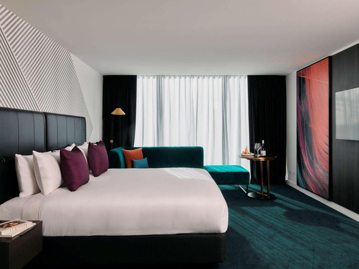 Movenpick Hotel Melbourne On Spencer Екстериор снимка