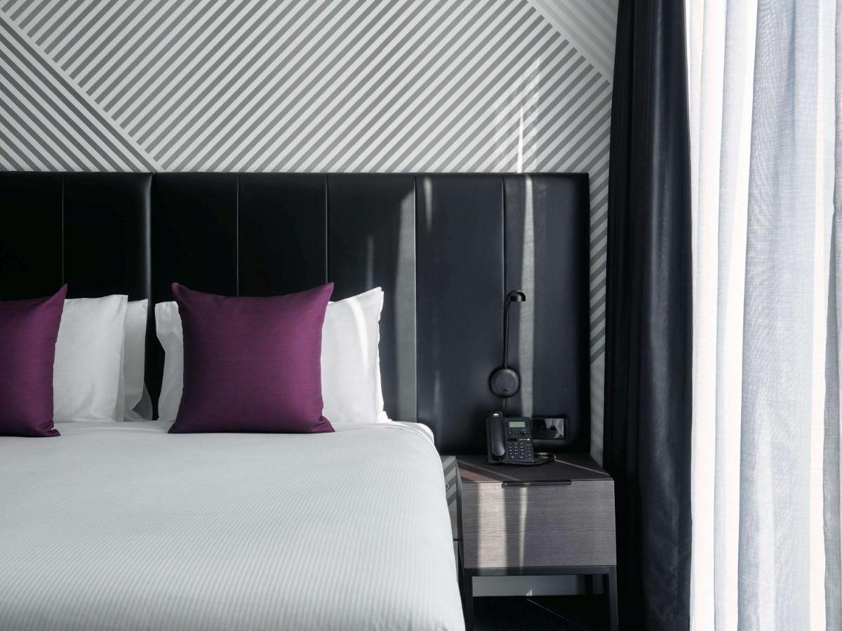 Movenpick Hotel Melbourne On Spencer Екстериор снимка
